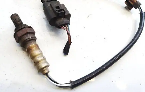 Volkswagen Polo IV 9N3 Lambda probe sensor 03e906262b