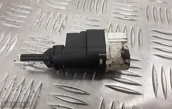 Renault Clio III Brake pedal sensor switch 253206170r