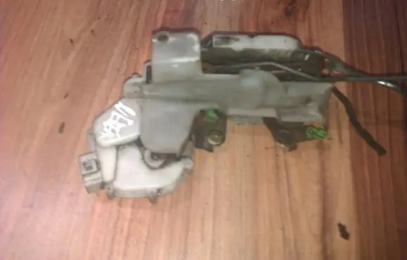 Front door lock