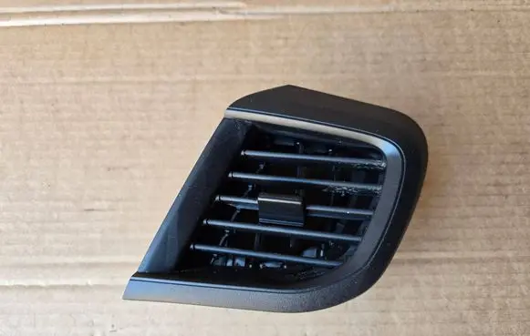 Toyota Proace Dashboard side air vent grill/cover trim 9808364277