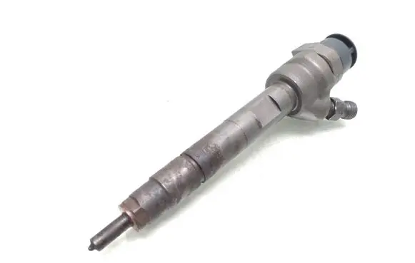 BMW 1 E81 E87 Fuel injector 7798446 0445110289