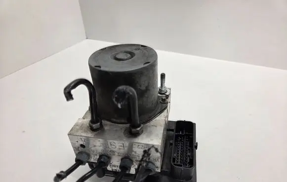 Audi A6 S6 C6 4F ABS Pump 4F0910517AK 4F0614517AT