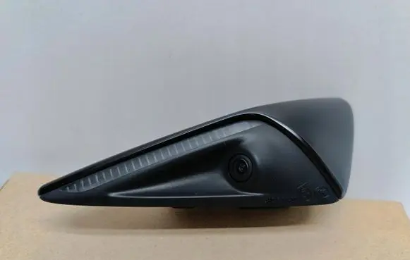 Tesla Model 3 Front fender indicator light 1495865-20-F