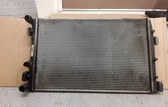 Seat Ibiza III (6L) Coolant radiator 6Q0121253R
