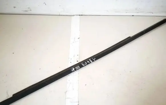 Mitsubishi Carisma Rear door glass trim molding
