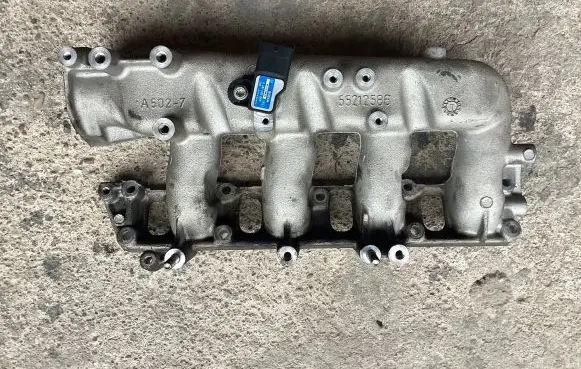 Opel Astra H Intake manifold 55212586
