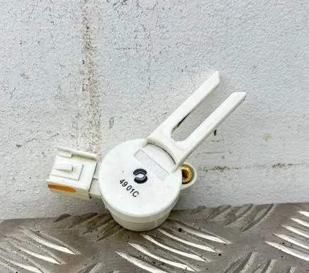 Opel Astra J Brake pedal sensor switch 13583976 4901C
