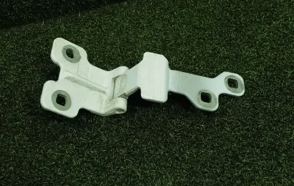 Renault Master III Rear door upper hinge 824006674R
