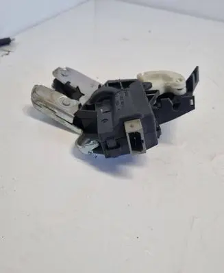 Audi A6 S6 C6 4F Tailgate/trunk/boot lock/catch/latch 4F5827505D