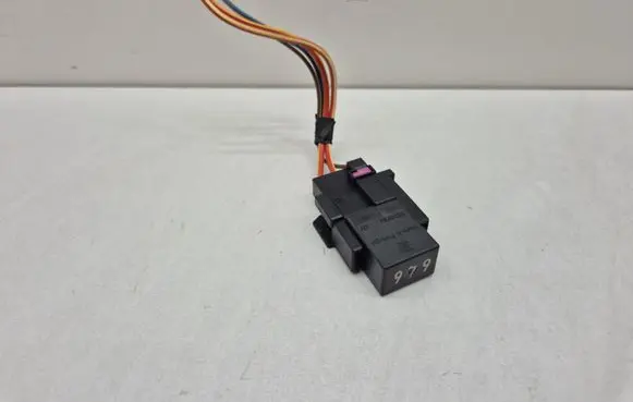 Audi Q3 8U Other relay 4H0951253C