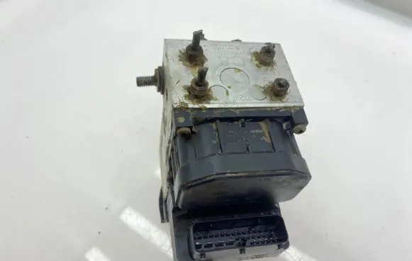 Subaru Forester SF ABS Pump 27531FC010