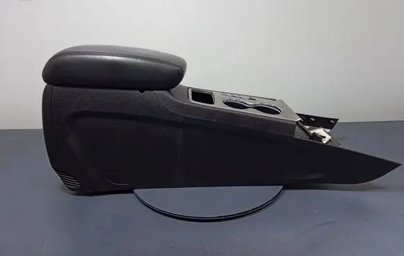 Jeep Grand Cherokee Center console