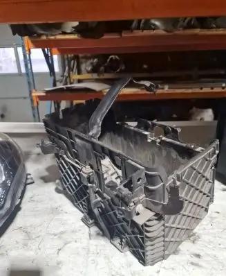 Renault Scenic III - Grand scenic III Battery box tray 