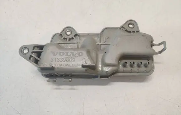 Vacuum air tank
