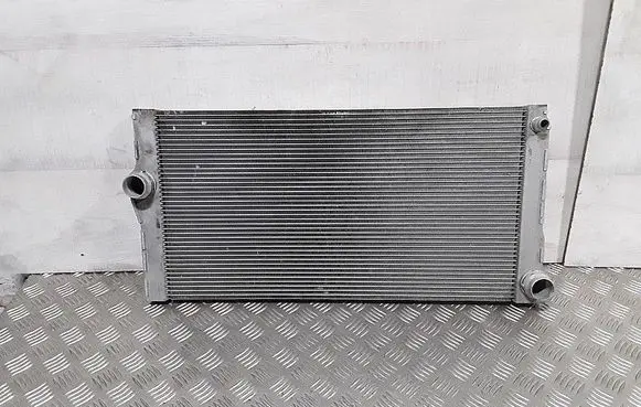 BMW 5 F10 F11 Coolant radiator 1711850917601