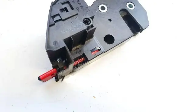 Volkswagen PASSAT B6 Seat back rest lock catch 3c9885681