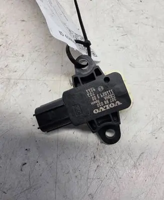 Volvo S60 Airbag deployment crash/impact sensor 30798030