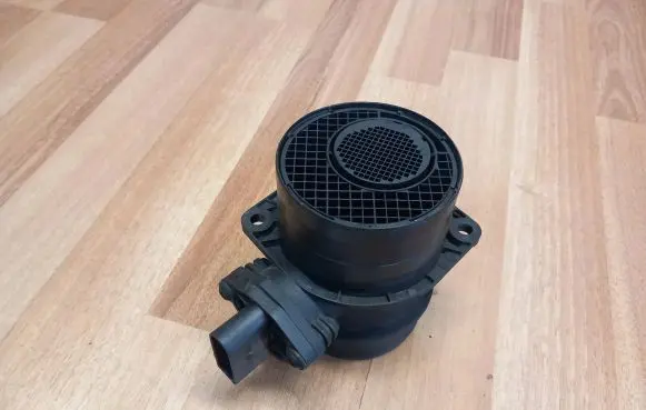 Volkswagen Touareg I Mass air flow meter 074906461B 0281002461 074906461BX
