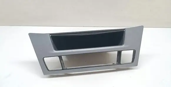 BMW 5 E60 E61 Glove box 69139391 514569139391