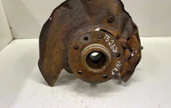 Volkswagen Transporter - Caravelle T5 Front wheel hub