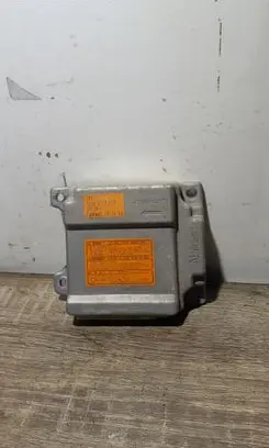 Mazda 323 Airbag control unit/module B25E57K30B