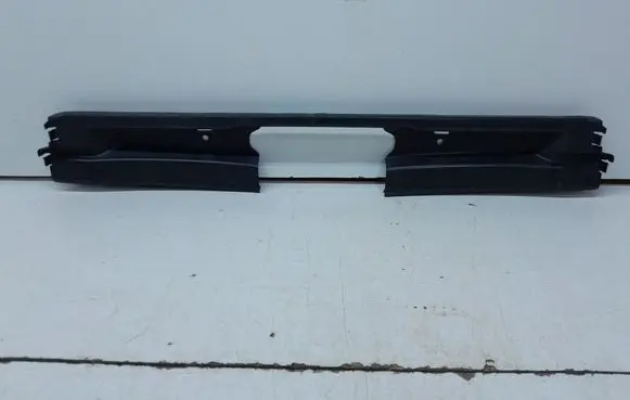 BMW 5 E60 E61 Intercooler air guide/duct channel 51717050650 7050650