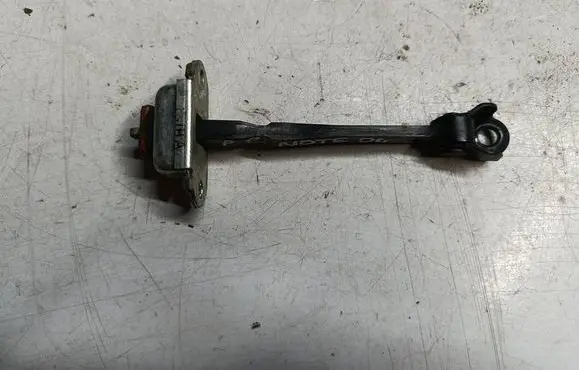 Nissan Note (E12) Front door check strap stopper 