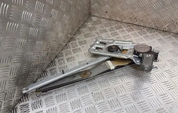 Chrysler 300M Front door electric window regulator 4574106