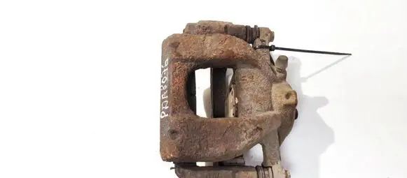 Toyota Auris 150 Front brake caliper