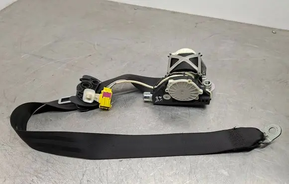 Volkswagen PASSAT B6 Front seatbelt 3C1857705F