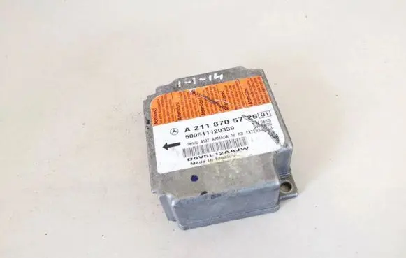 Mercedes-Benz CLS C219 Airbag control unit/module a2118705726