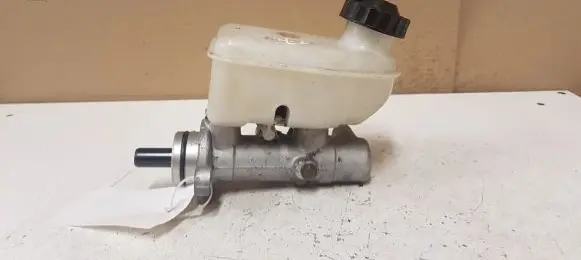 KIA Sorento Master brake cylinder NS6