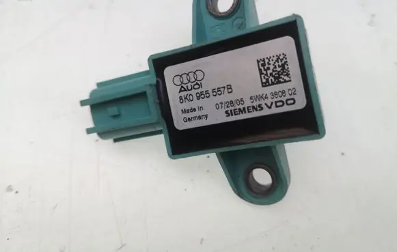 Audi A4 S4 B8 8K Airbag deployment crash/impact sensor 8K0955557B