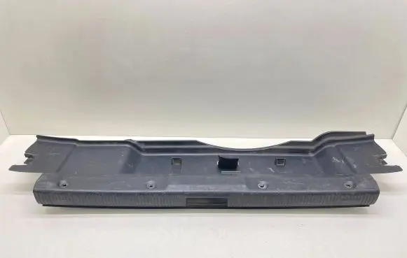 Audi A3 S3 8L Trunk/boot sill cover protection 8L0863471