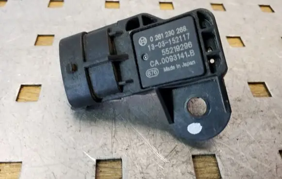 Fiat Grande Punto Air pressure sensor 55219296 0261230268