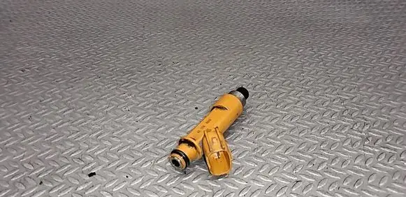 Opel Agila B Fuel injector 7LJBA