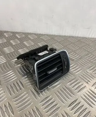 Volkswagen PASSAT B7 Dashboard side air vent grill/cover trim 3AB819701A