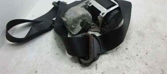 Mercedes-Benz ML W164 Front seatbelt A2518603185