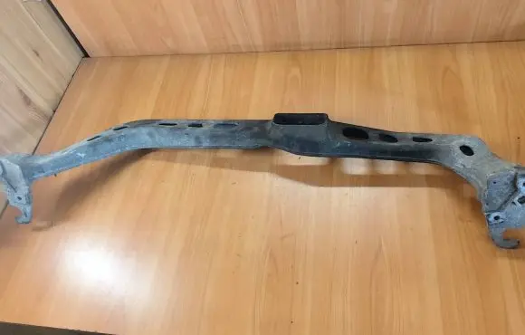 Audi A4 S4 B8 8K Engine mounting bracket 8K0199521c
