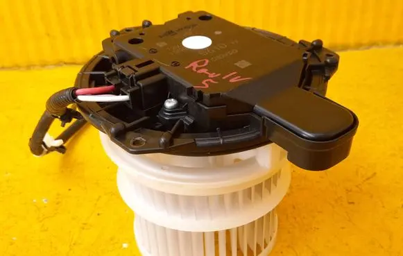 Toyota RAV 4 (XA50) Heater fan/blower