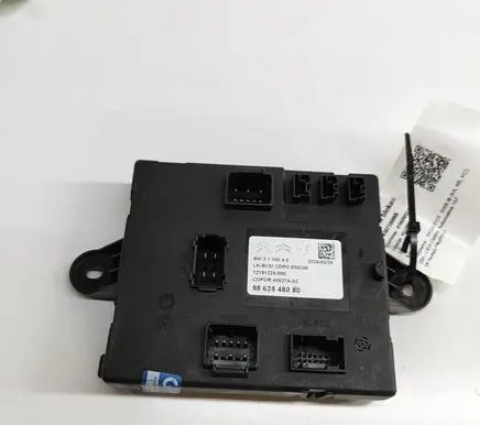 Peugeot 5008 II Central body control module 9862848080
