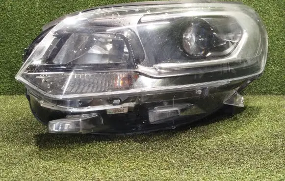Fiat Scudo Headlight/headlamp 9847748480 9808567780 9808567680