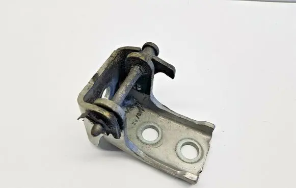 Peugeot Expert Front door upper hinge nr7628
