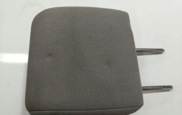 Ford Fusion Front seat headrest 