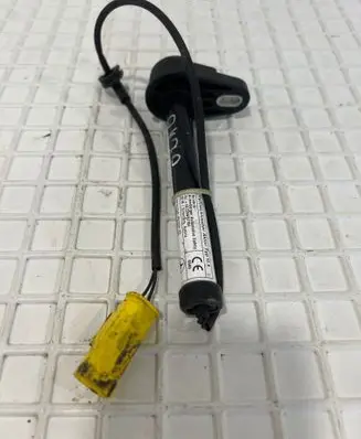 Mercedes-Benz CLS C257 Pedestrian airbag 2139062201 A2139062201