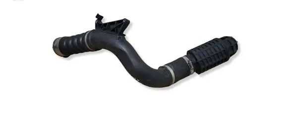 BMW 2 F46 Intercooler hose/pipe 8577233
