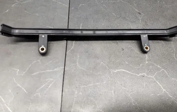 Audi A3 S3 8L Fuel Injector clamp holder 06A971824E