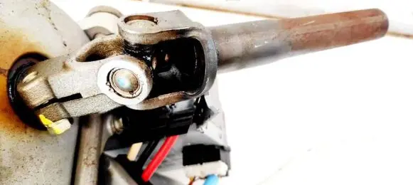 Nissan X-Trail T31 Steering column universal joint