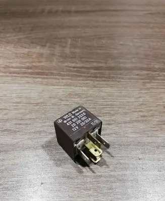 Audi A6 S6 C4 4A Other relay 431951253D 20201001 BROWN