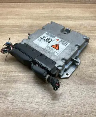 Nissan X-Trail T30 Engine control unit/module ECU 23710BU701 2758002382